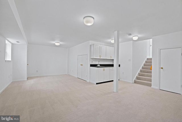 3009 WINDY KNOLL CT, Rockville, MD 20850