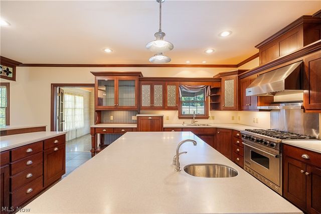 2500 Augusta Drive SE, Massillon, OH 44646