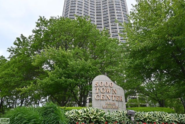 5000 Town Center 801, Southfield, MI 48075