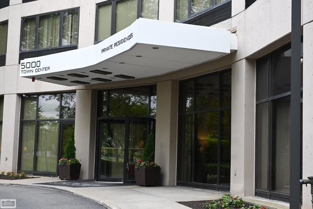 5000 Town Center 801, Southfield, MI 48075