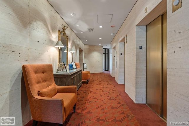 5000 Town Center 801, Southfield, MI 48075