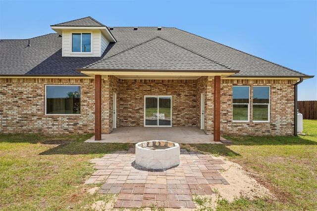 4315 Whitetail Drive, Guthrie, OK 73044