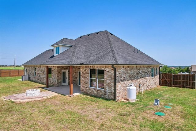 4315 Whitetail Drive, Guthrie, OK 73044