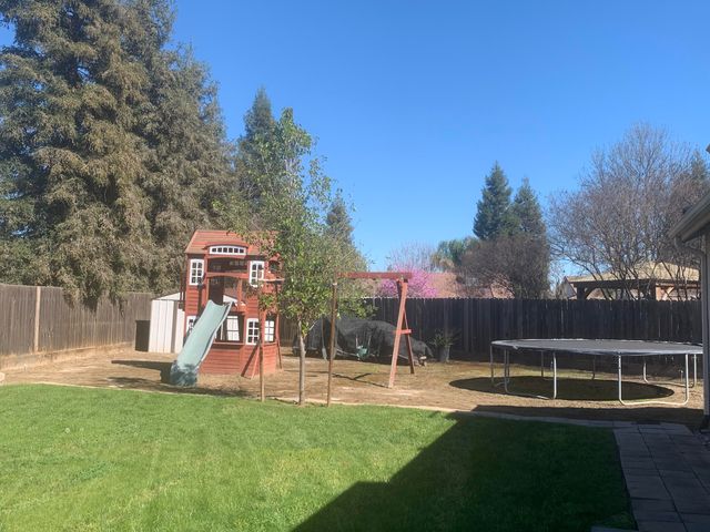 2634 W Modoc Court, Visalia, CA 93291