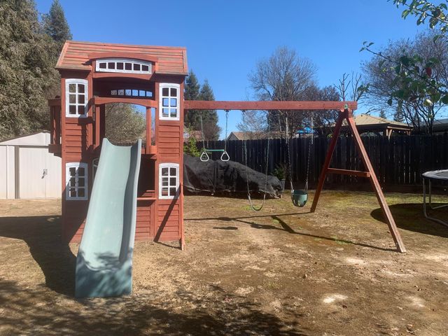 2634 W Modoc Court, Visalia, CA 93291