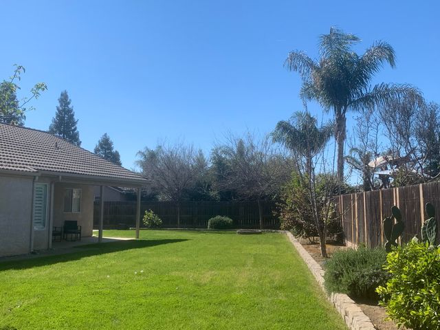 2634 W Modoc Court, Visalia, CA 93291