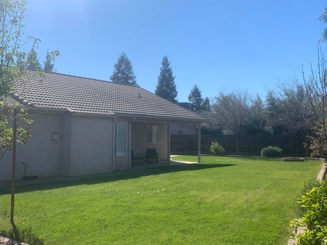2634 W Modoc Court, Visalia, CA 93291