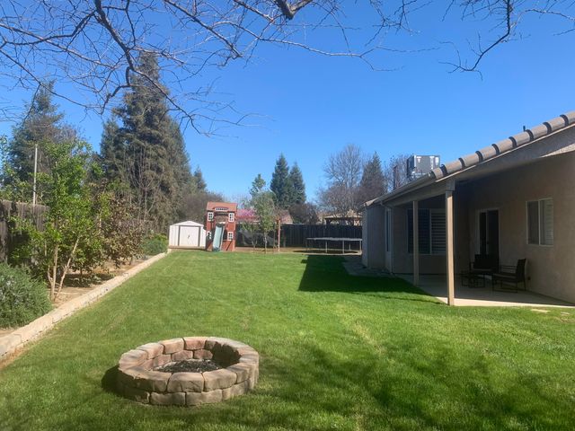 2634 W Modoc Court, Visalia, CA 93291