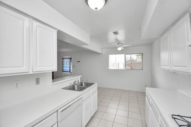 530 Westshire Drive, Houston, TX 77013