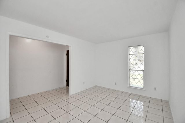 530 Westshire Drive, Houston, TX 77013