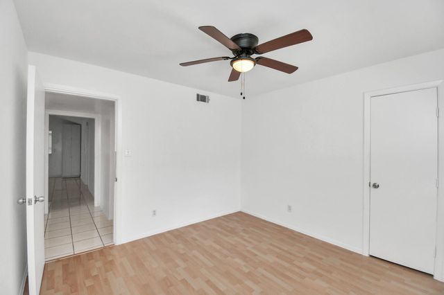 530 Westshire Drive, Houston, TX 77013