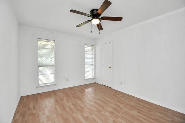 530 Westshire Drive, Houston, TX 77013