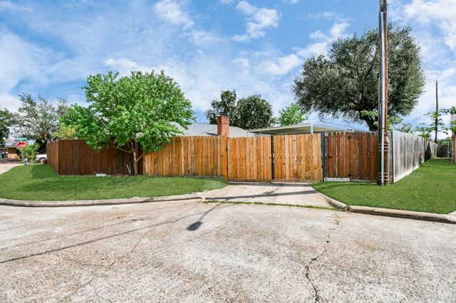 530 Westshire Drive, Houston, TX 77013