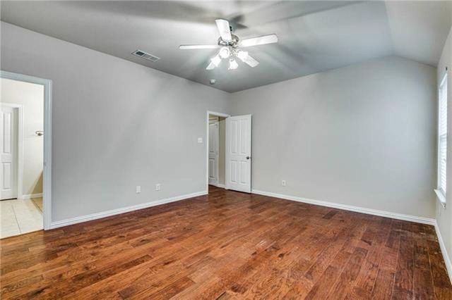 811 Creekside Drive, Little Elm, TX 75068