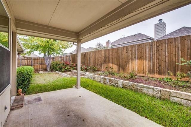 811 Creekside Drive, Little Elm, TX 75068
