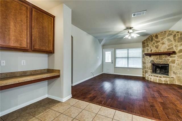 811 Creekside Drive, Little Elm, TX 75068
