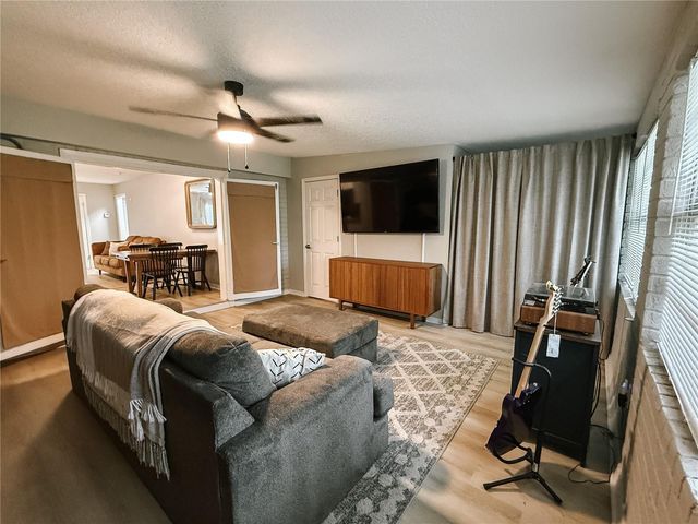7413 LAKESHORE DRIVE, Tampa, FL 33604