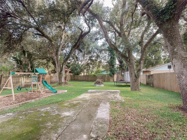 7413 LAKESHORE DRIVE, Tampa, FL 33604