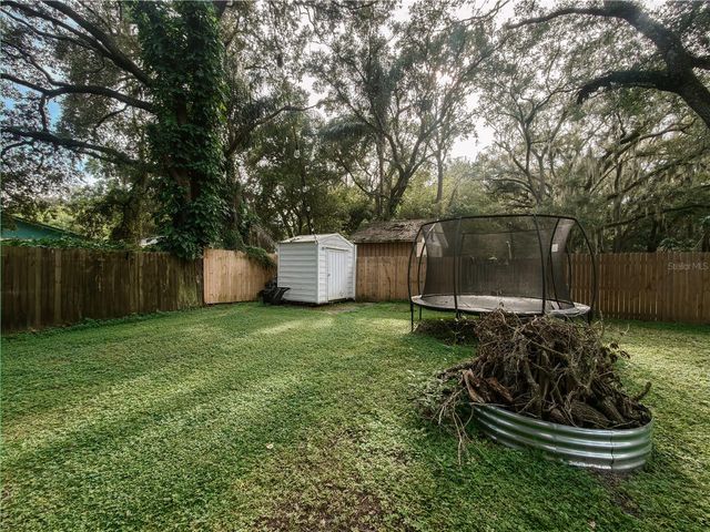 7413 LAKESHORE DRIVE, Tampa, FL 33604
