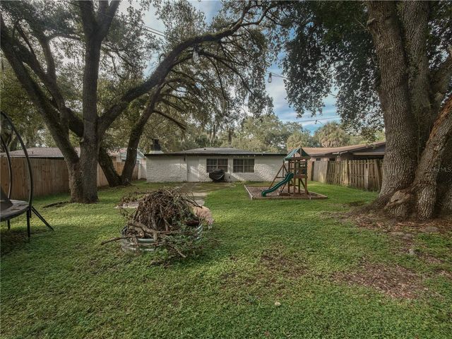 7413 LAKESHORE DRIVE, Tampa, FL 33604