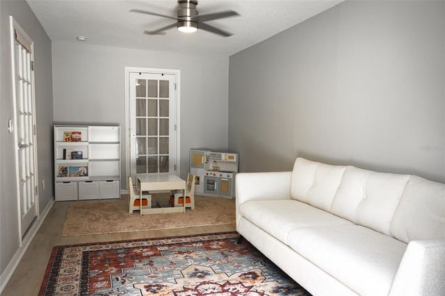 7413 LAKESHORE DRIVE, Tampa, FL 33604