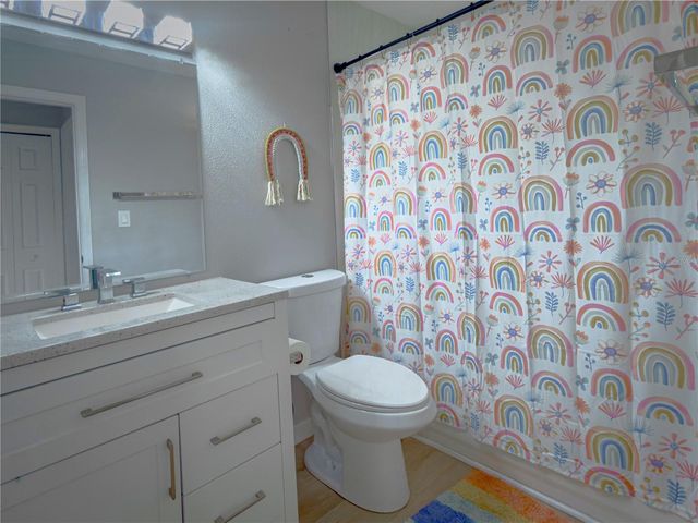 7413 LAKESHORE DRIVE, Tampa, FL 33604