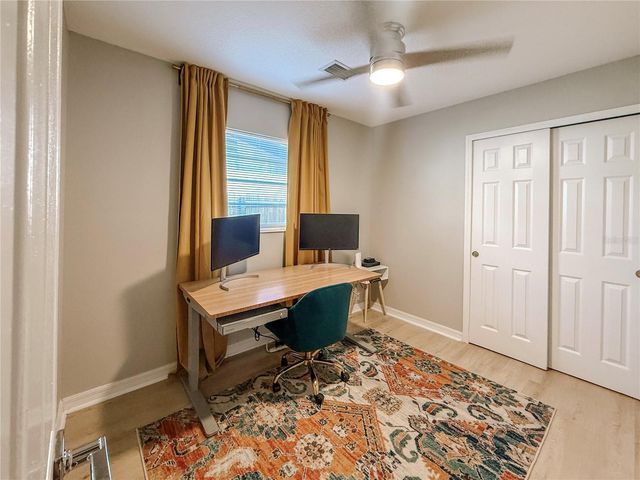 7413 LAKESHORE DRIVE, Tampa, FL 33604