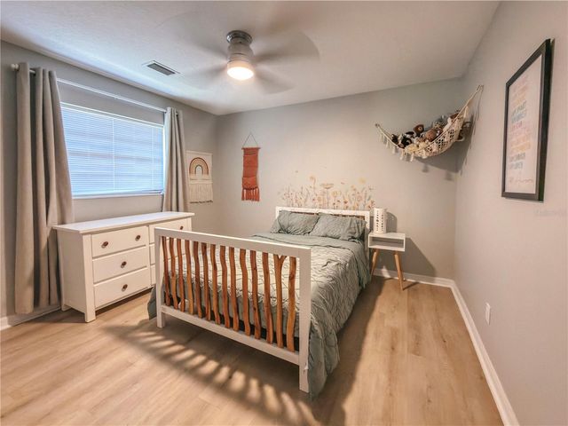 7413 LAKESHORE DRIVE, Tampa, FL 33604