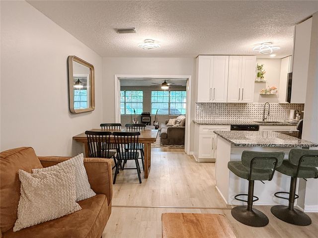 7413 LAKESHORE DRIVE, Tampa, FL 33604