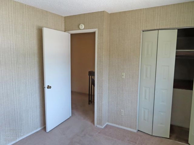 3919 Oak Villa Cir, Carmichael, CA 95608