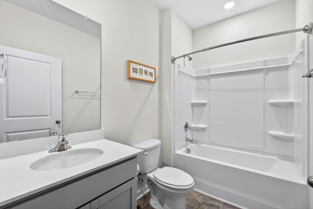 462 Fenwick Drive, Woodruff, SC 29388