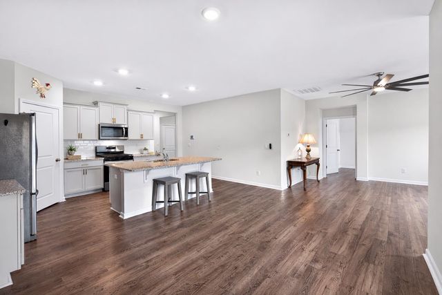 462 Fenwick Drive, Woodruff, SC 29388