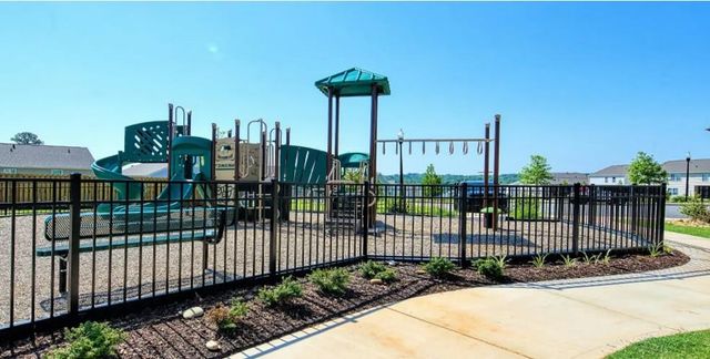 462 Fenwick Drive, Woodruff, SC 29388