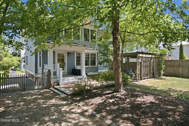 571 Providence Street, Albany, NY 12208
