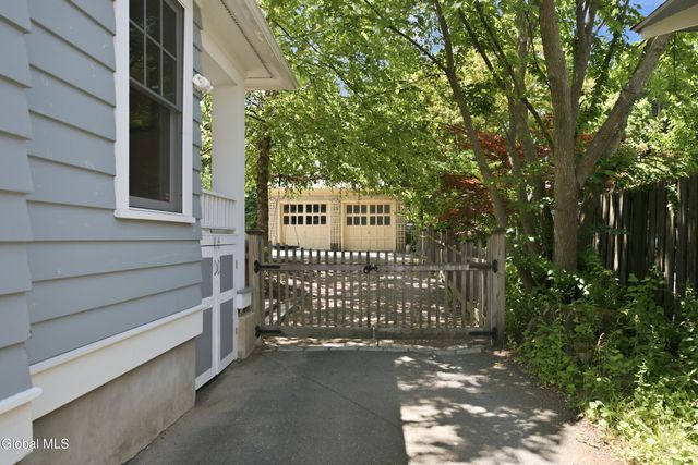 571 Providence Street, Albany, NY 12208