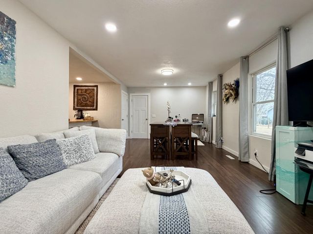 37261 280th Street, Westbrook, MN 56183