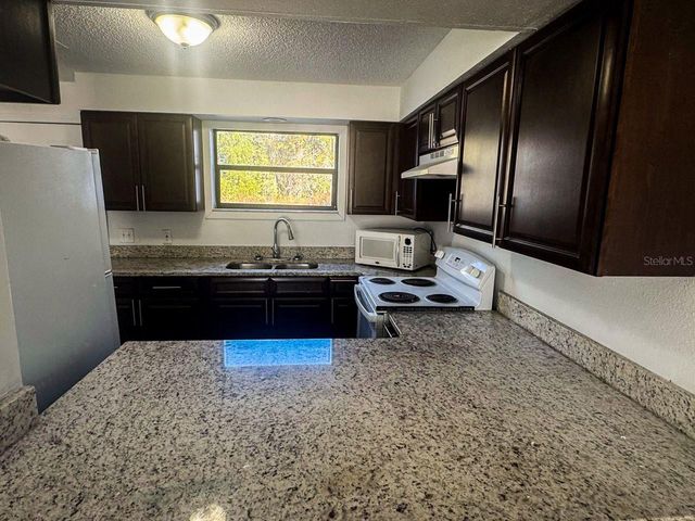 1827 SW 108TH LANE C, Ocala, FL 34476