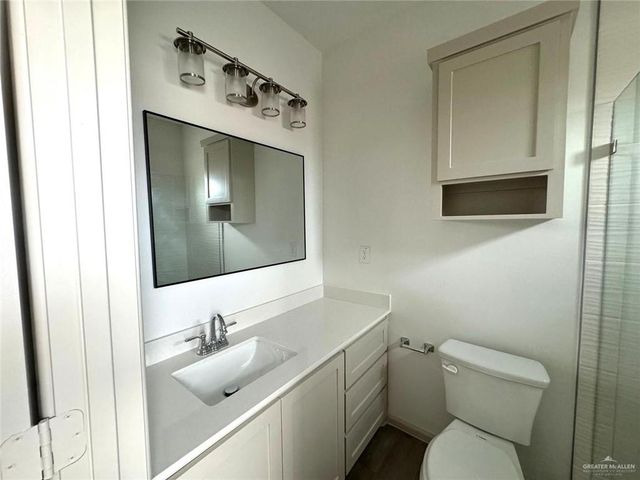 7810 N 58th Lane 4, Mission, TX 78573