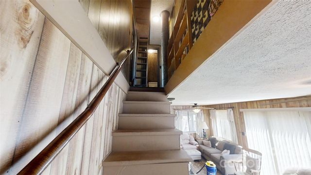 321 Doris Lisa View Drive, Hendersonville, NC 28792