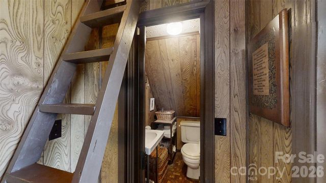 321 Doris Lisa View Drive, Hendersonville, NC 28792