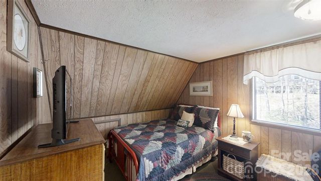 321 Doris Lisa View Drive, Hendersonville, NC 28792