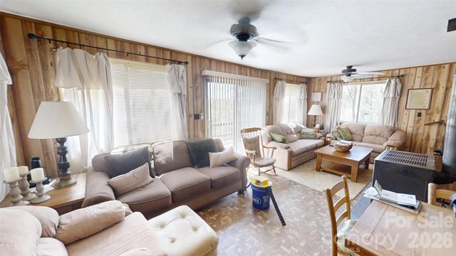 321 Doris Lisa View Drive, Hendersonville, NC 28792