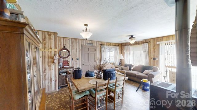 321 Doris Lisa View Drive, Hendersonville, NC 28792
