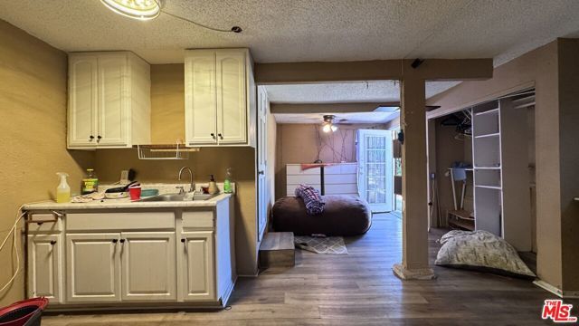 1065 N Gage Avenue, Los Angeles, CA 90063