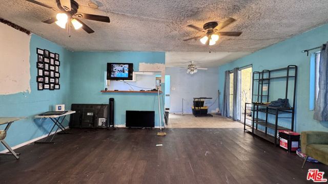 1065 N Gage Avenue, Los Angeles, CA 90063