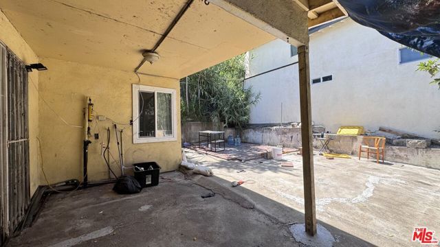 1065 N Gage Avenue, Los Angeles, CA 90063