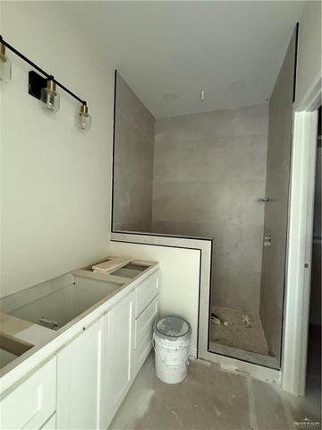 004 Olympia Avenue, Mission, TX 78573