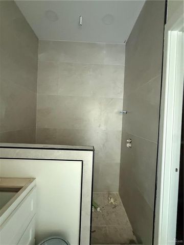 004 Olympia Avenue, Mission, TX 78573