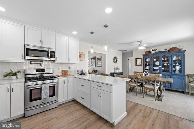 407 ATLANTIC CITY CT, Lanoka Harbor, NJ 08734