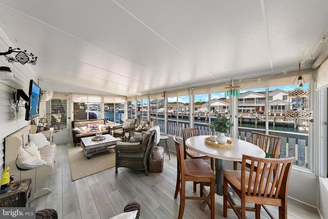 407 ATLANTIC CITY CT, Lanoka Harbor, NJ 08734